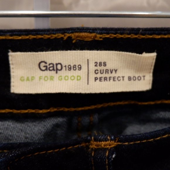 NWT Gap Curvy Perfect Boot Jean HOST PICK!!!❤️ - Picture 6 of 8